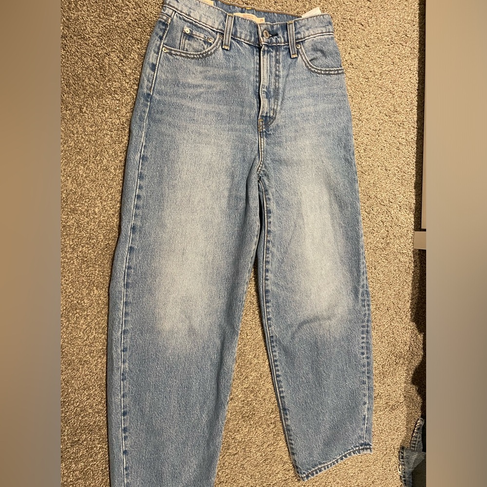 Vintage Levi balloon denim size 25